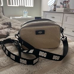 UGG Crossbody bag