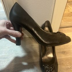Black Pumps/heels With Buckle