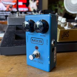 MXR M103 Blue Box Octave Pedal Fuzz Overdrive