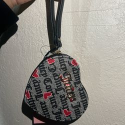 Juicy Wristlet