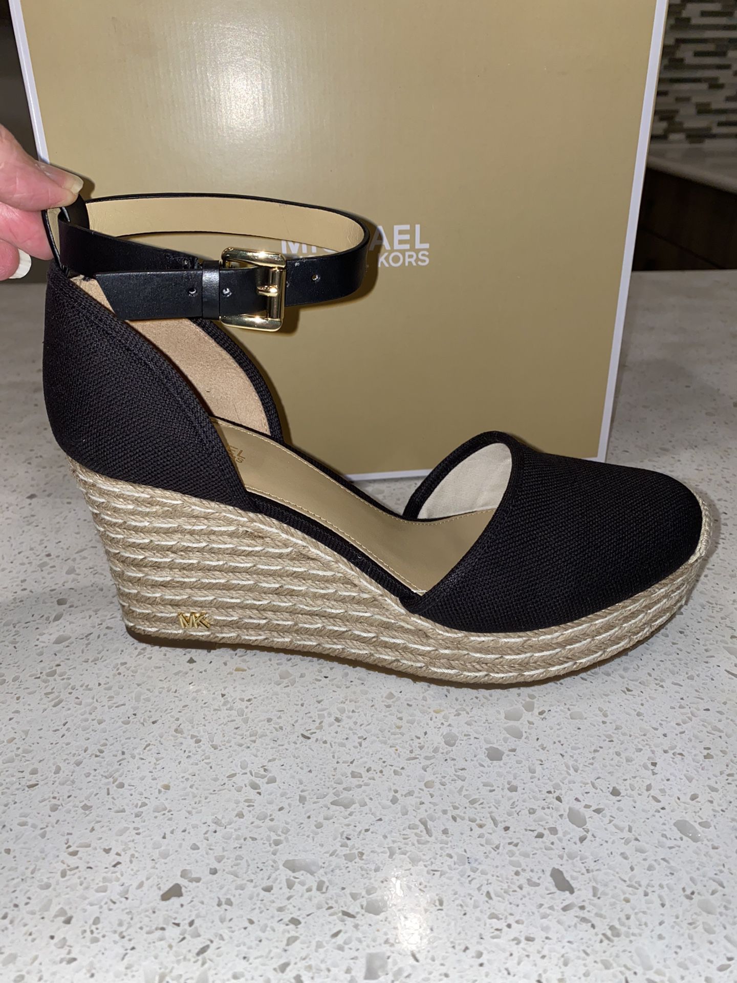 Women’s Size 8 1/2 Michael Kors Shoes