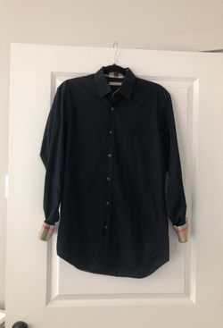 Men’s Burberry shirt