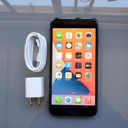 iPhone 7 Plus - UNLOCKED - Like New