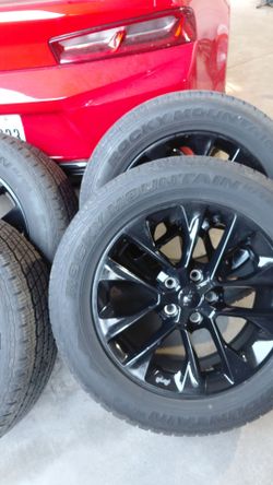 20s GRAND CHEROKEE DURANGO JEEP WRANGLER 5X127 BOLT PATTERN RIMS TIRES