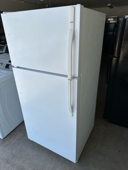 Kenmore refrigerator (1 month warranty)