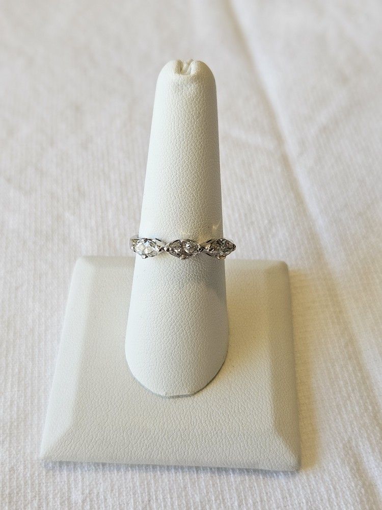 14k White Gold Diamond Marquis Ring
