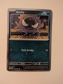 Cosmos Holofoil Gastly Pokémon Card 123/217 ASC