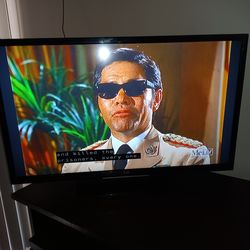 TOSHIBA TELEVISION / MAKE OFFER