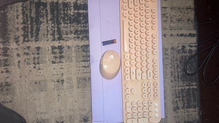 Mofii Peach Wireless Keyboard