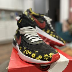 Nike Waffle One-Size 12 for Sale in Brooklyn, NY - OfferUp