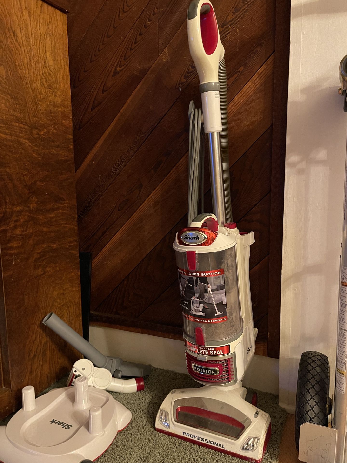 PERFECT MOTHERS DAY GIFT - SHARK VACUUM