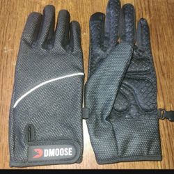 Dmoose Gloves Size "M"