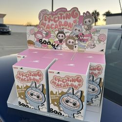 Excited Macaroon Labubu’s