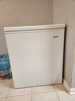 Haier 5.1 Cu. Ft. Capacity Chest Freezer
HF50CW20W