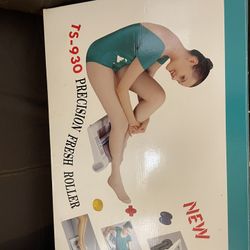 Brand Née Foot Roller 