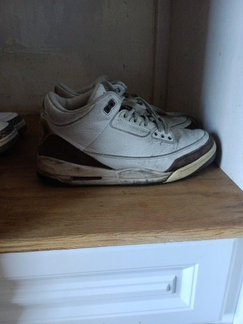 Size 9.5 Mocha 3