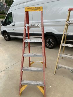 6 foot fiberglass ladder