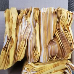 Jiffylite Self Seal Padded 10 1/2" X 16" Yellow Envelopes