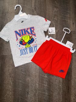 Boys Nike Set* Size 3T* $15