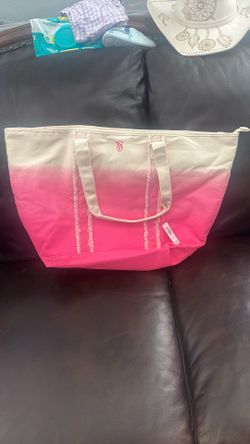 New  Victoria’s Secret bag