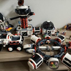 Lego Space Sets Bundle No Missing Pieces In Mint Conditions 