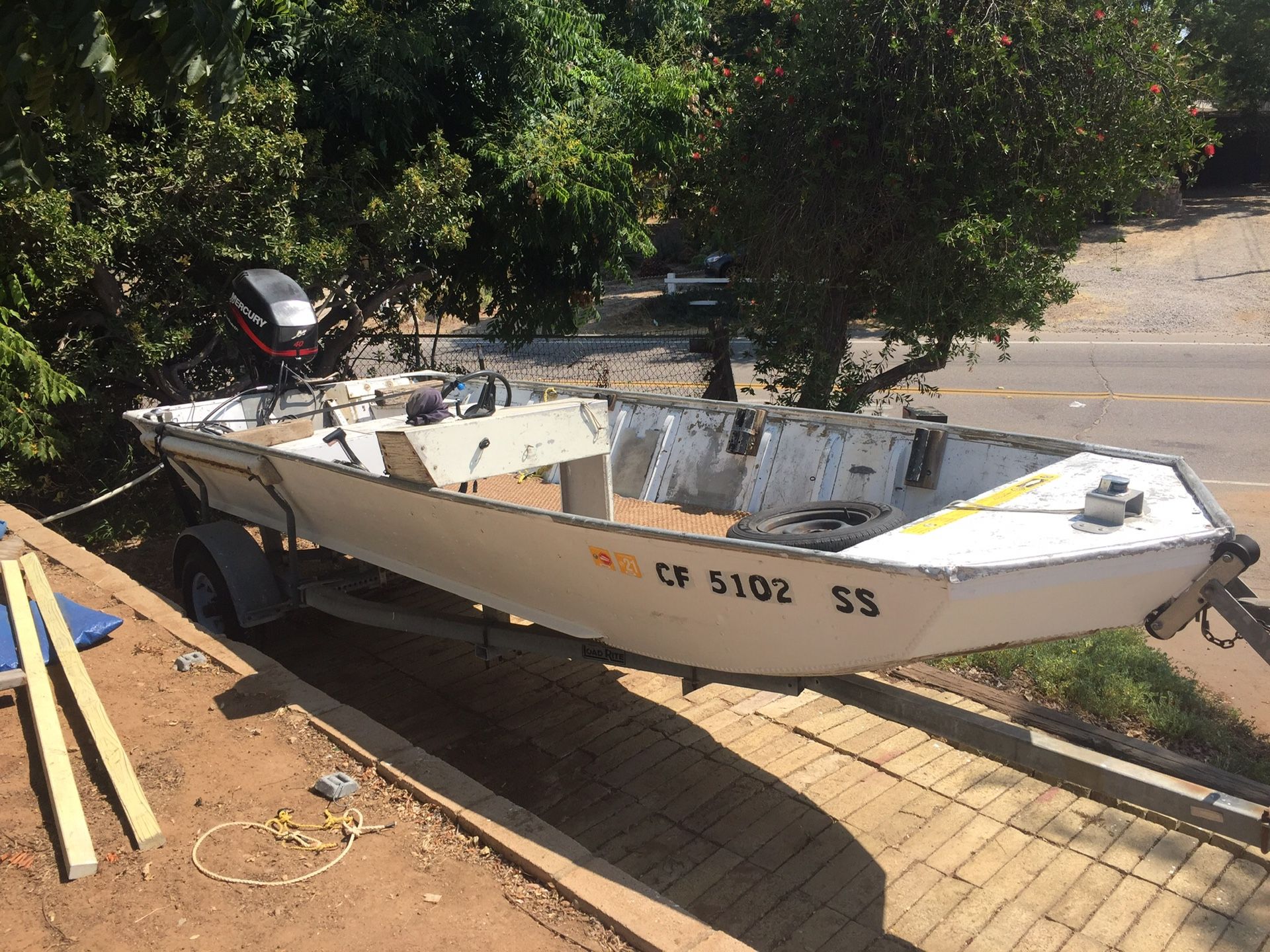 16’ Bass boat w/40HP Mercury 4Stroke