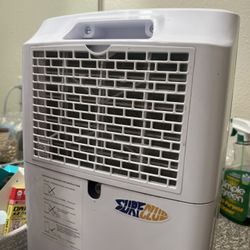 Dehumidifier 
