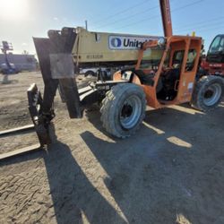 JLG Forklift 10000# 56’ Reach
