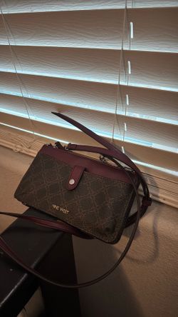 Nine West small