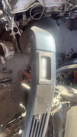 2005 Mercedes g500 front bumper