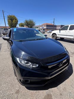 Honda Civic 2019 $10,500