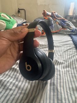 Beats Solo 4