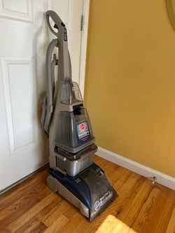 Carpet cleaner