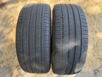 2 Michelin Tires 235/45/18