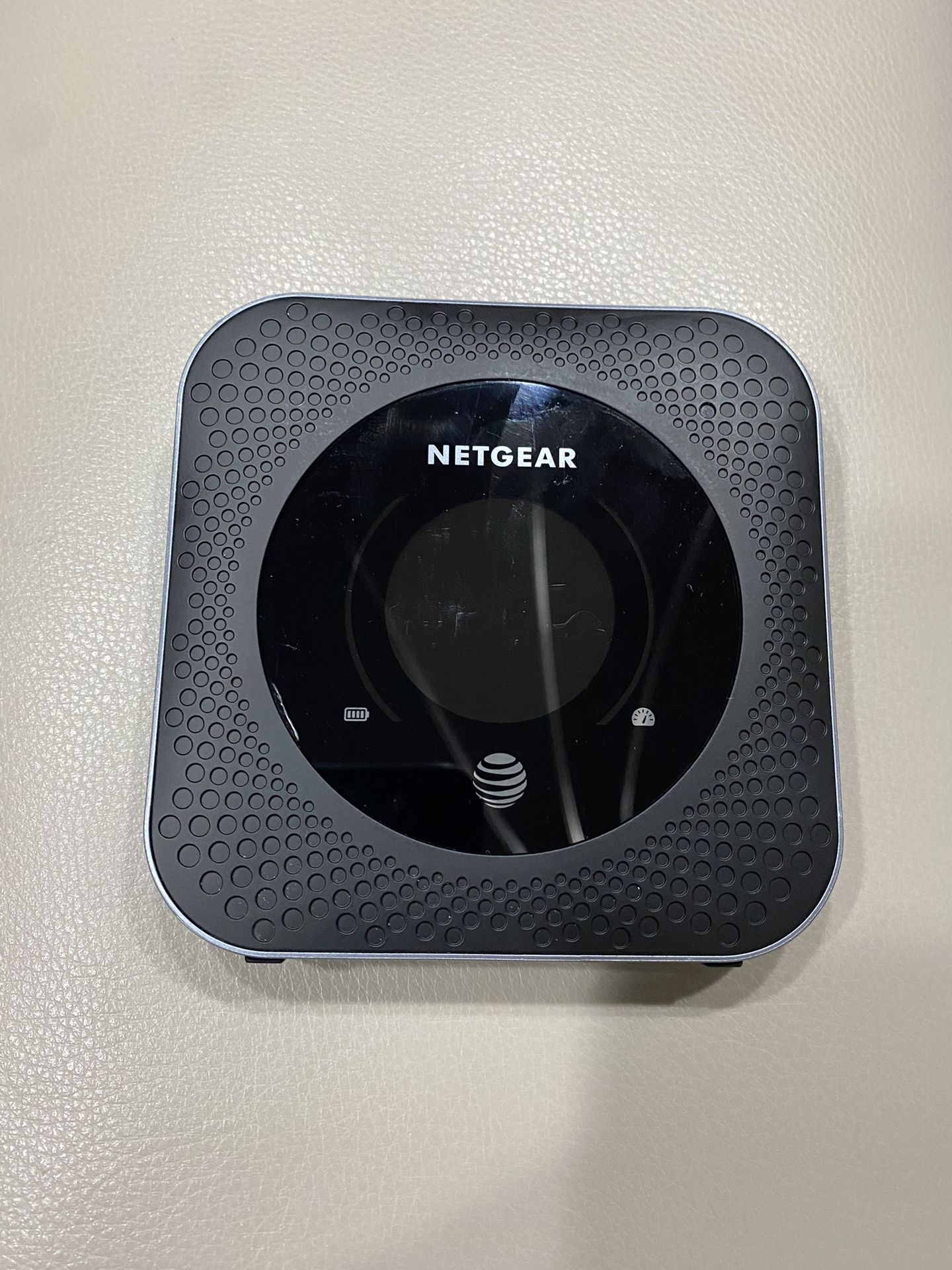 Unlocked Netgear Mobile Hotspot 70$