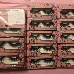 ioni Hybrid Feathery Cateye Lashes