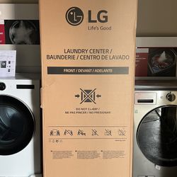 LG WashTower Stacked SMART Laundry Center 4.5 Cu.Ft. Front Load Washer & 7.4 Cu.Ft. Gas Dryer in Nature Green w/ Steam
