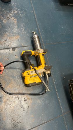 Dewalt grease gun