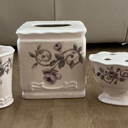  Croscill Bordeaux Chambord Bathroom Accessories