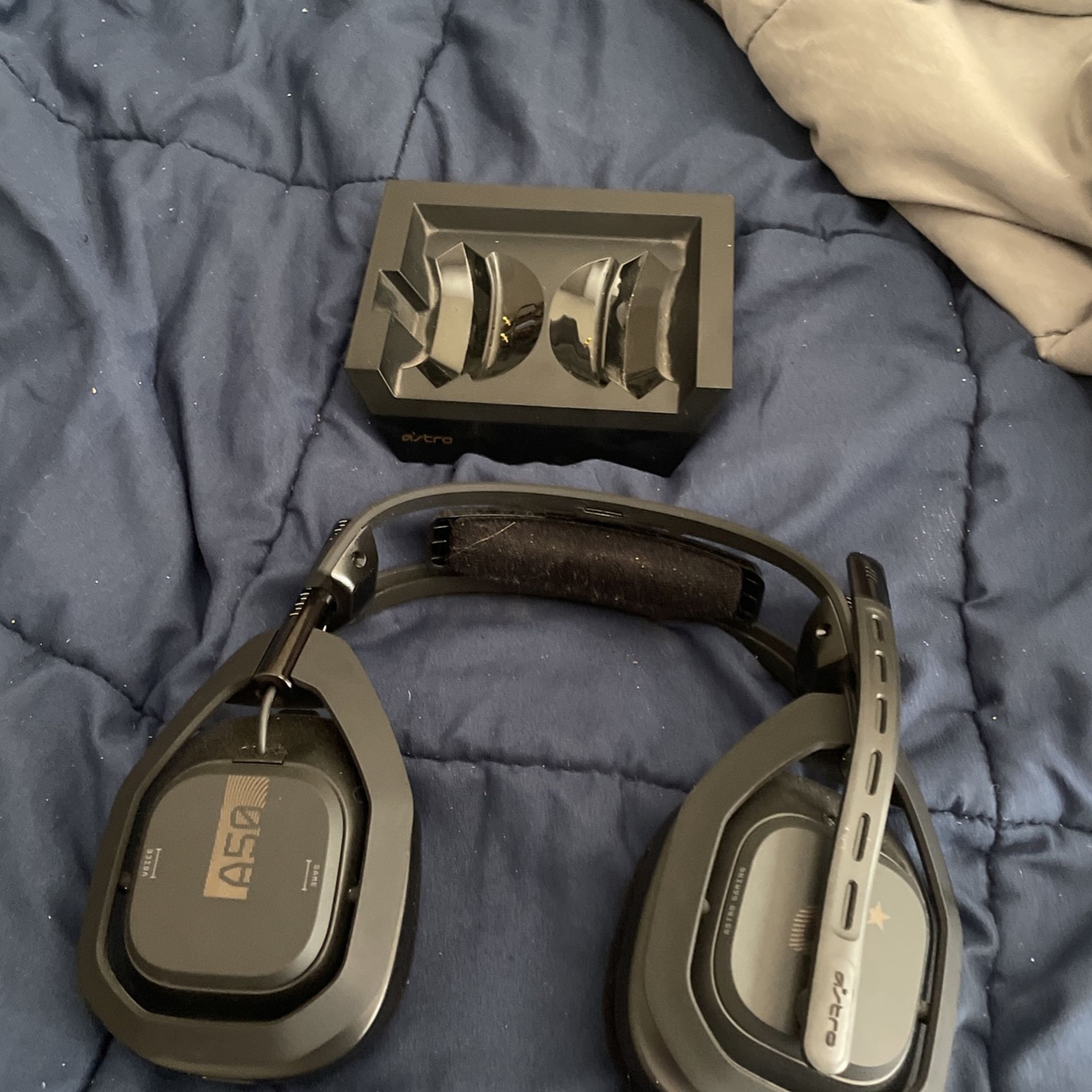 Astro A50 With Charging Dock And Box