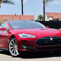 2014 Tesla Model S P85+ 