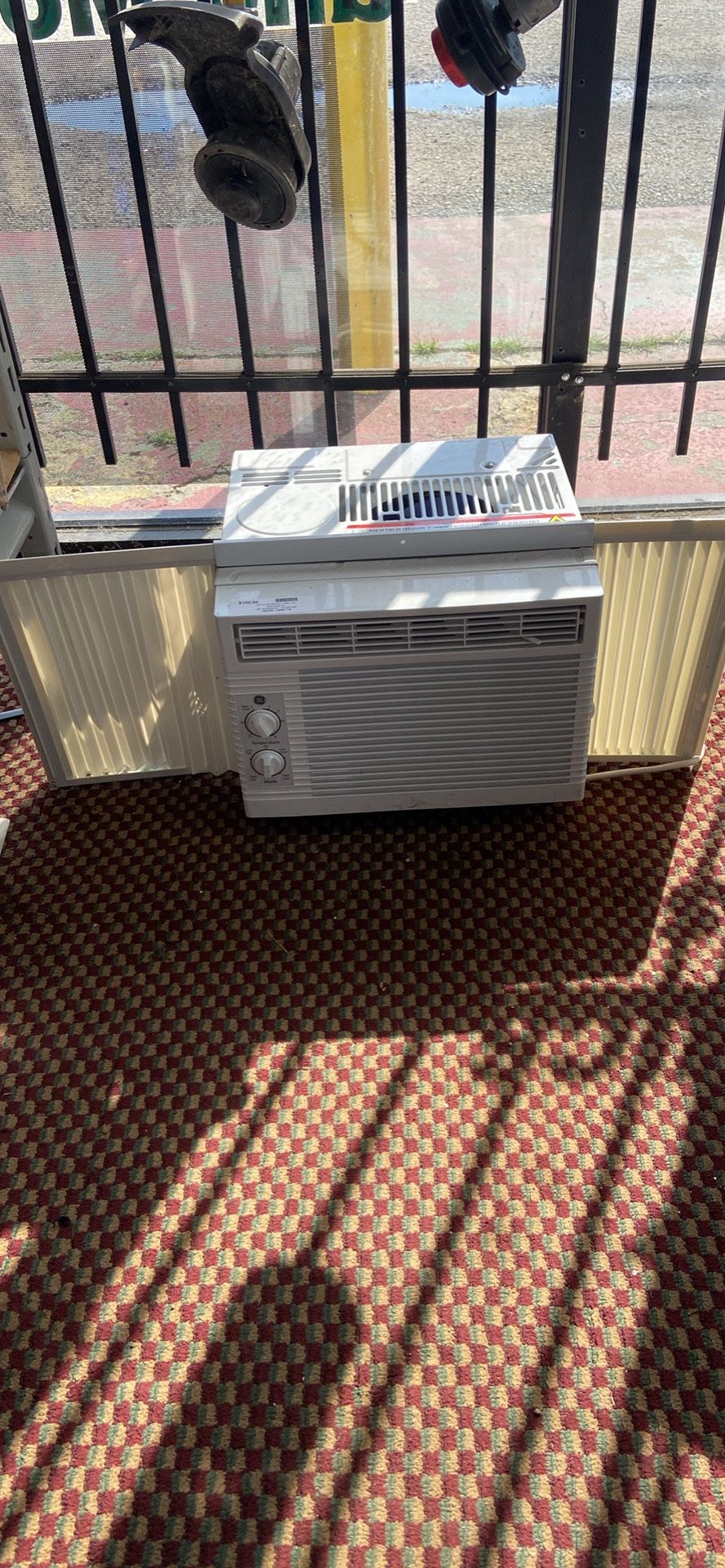 General Air 5000Btu Windows Ac