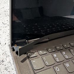 Lenovo Yoga 7i 14” (2021) – i5 / 12GB RAM – For Parts / Repair – Powers On – No SSD