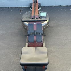 WaterRower Club Rowing Machine with S4 Monitor…. Home Gym fitness….