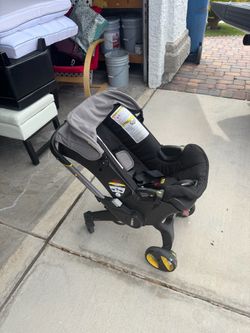 Doona baby stroller/car seat