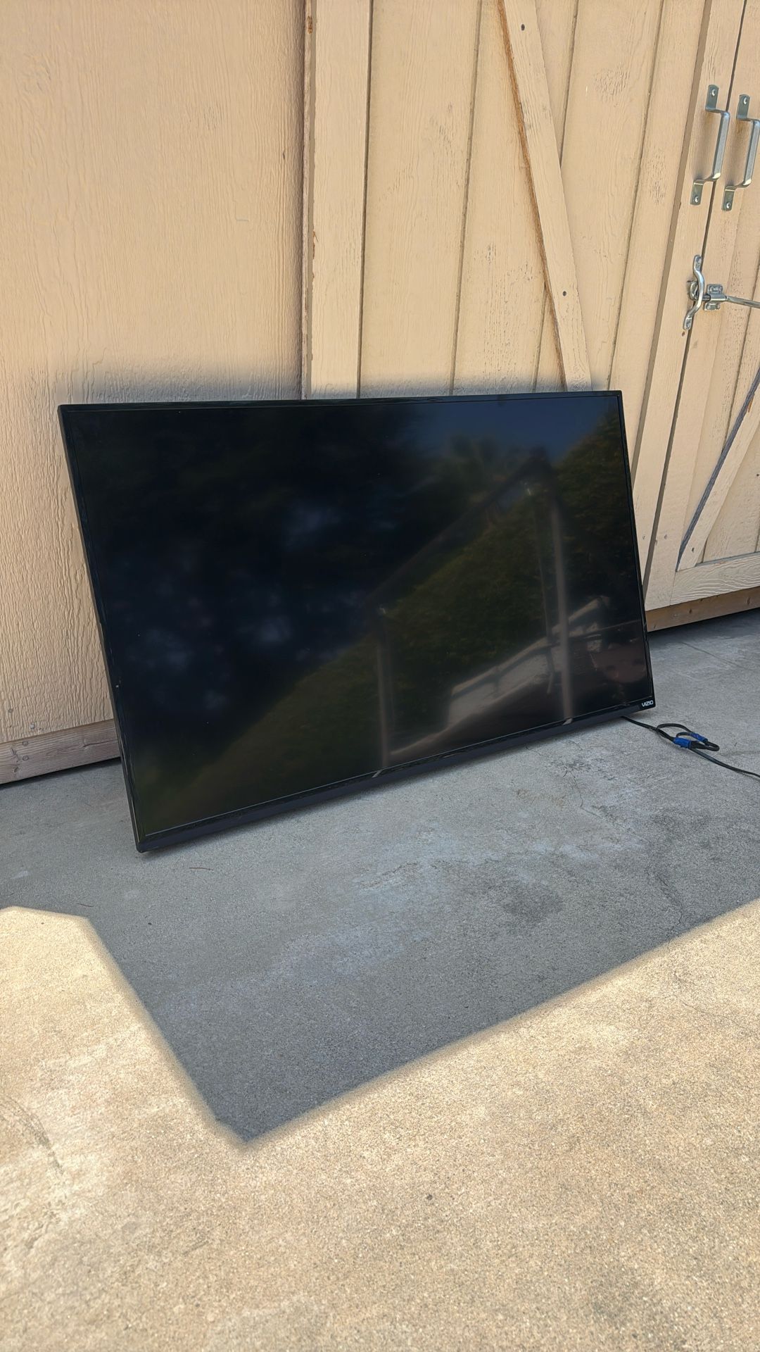 51” TV - Vizio