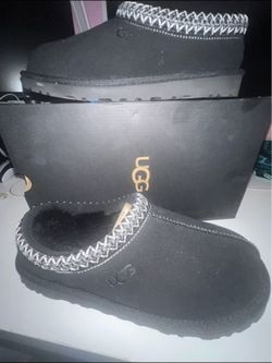 black tasman uggs size 7w