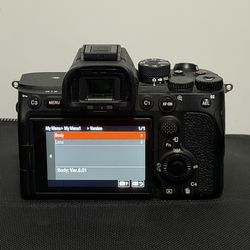 📸 Sony a7 IV – Used – Some cosmetic wear