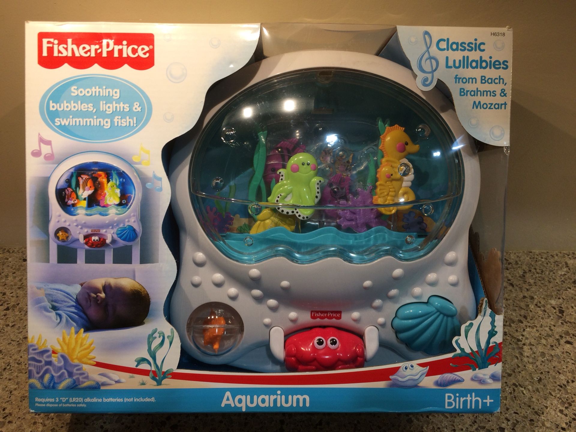 NEW IN BOX Fisher Price Ocean Wonders Aquarium