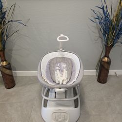 Graco Sense2Soothe Baby Swing with Cry Detection Technology